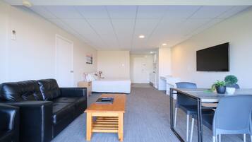 Superior Suite | Living area