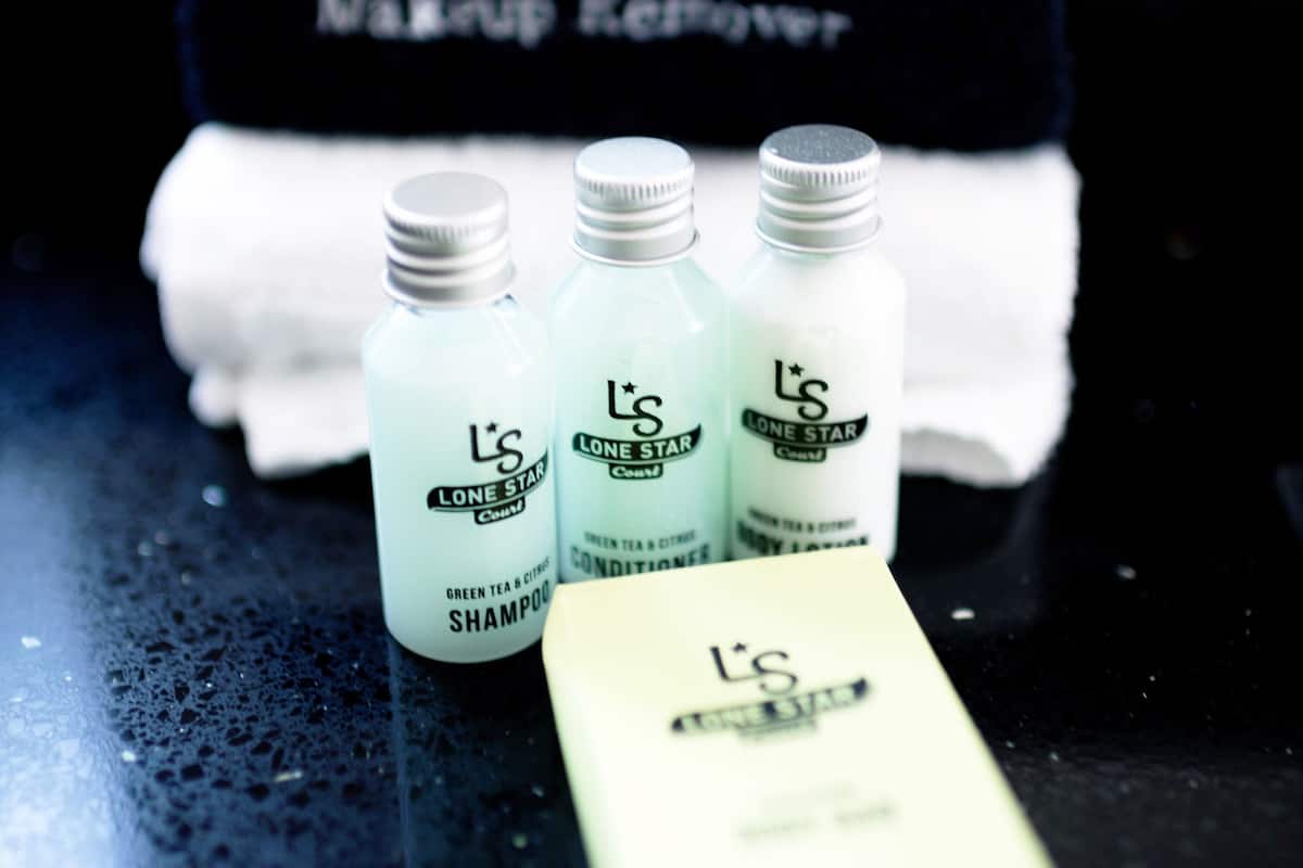 egyptian cotton sheets, premium bedding, down duvets, pillow-top beds