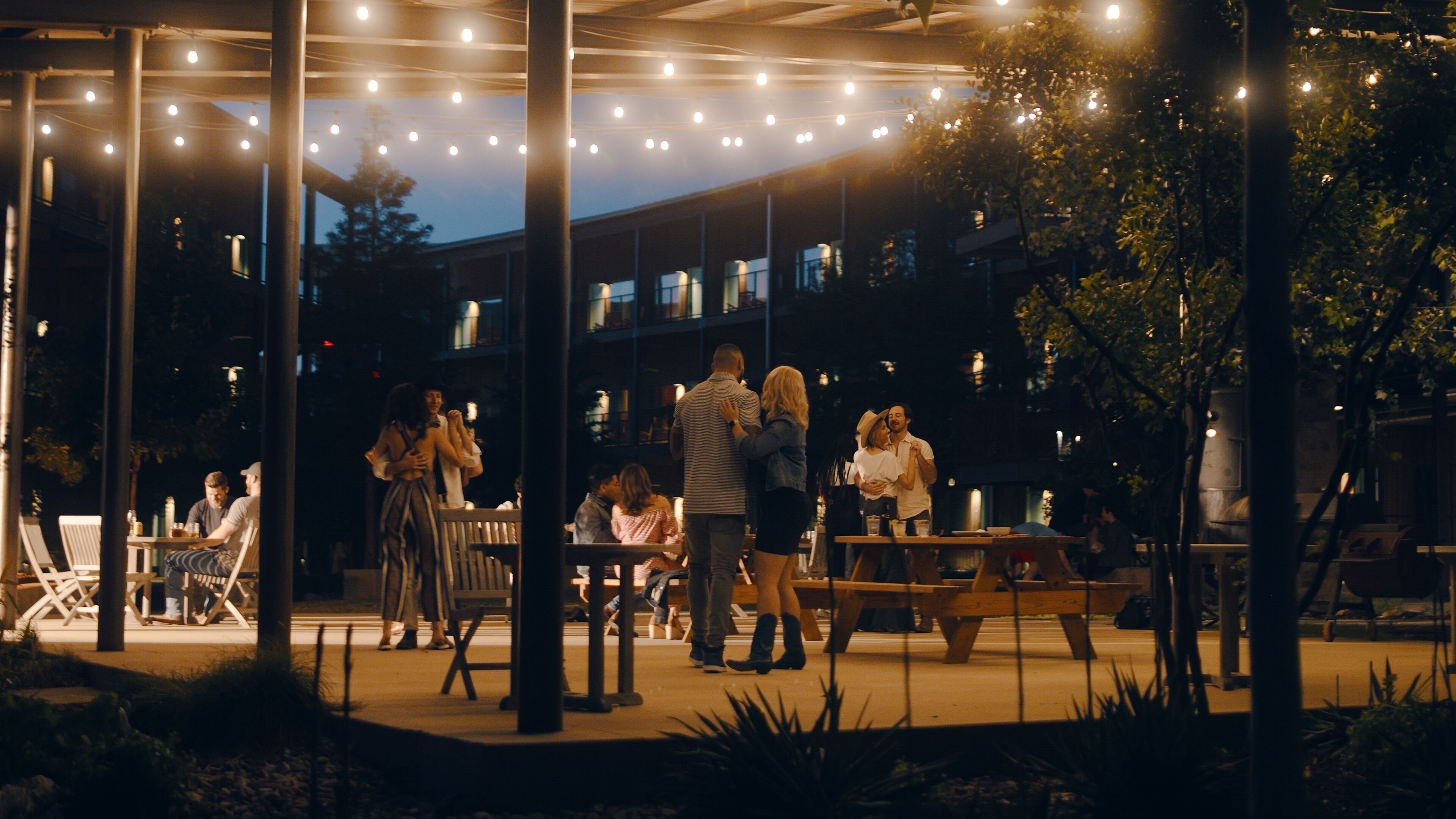 breakfast, dinner served; local cuisine, pool views