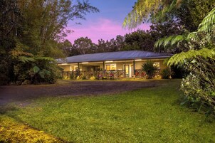 Fachada de la propiedad