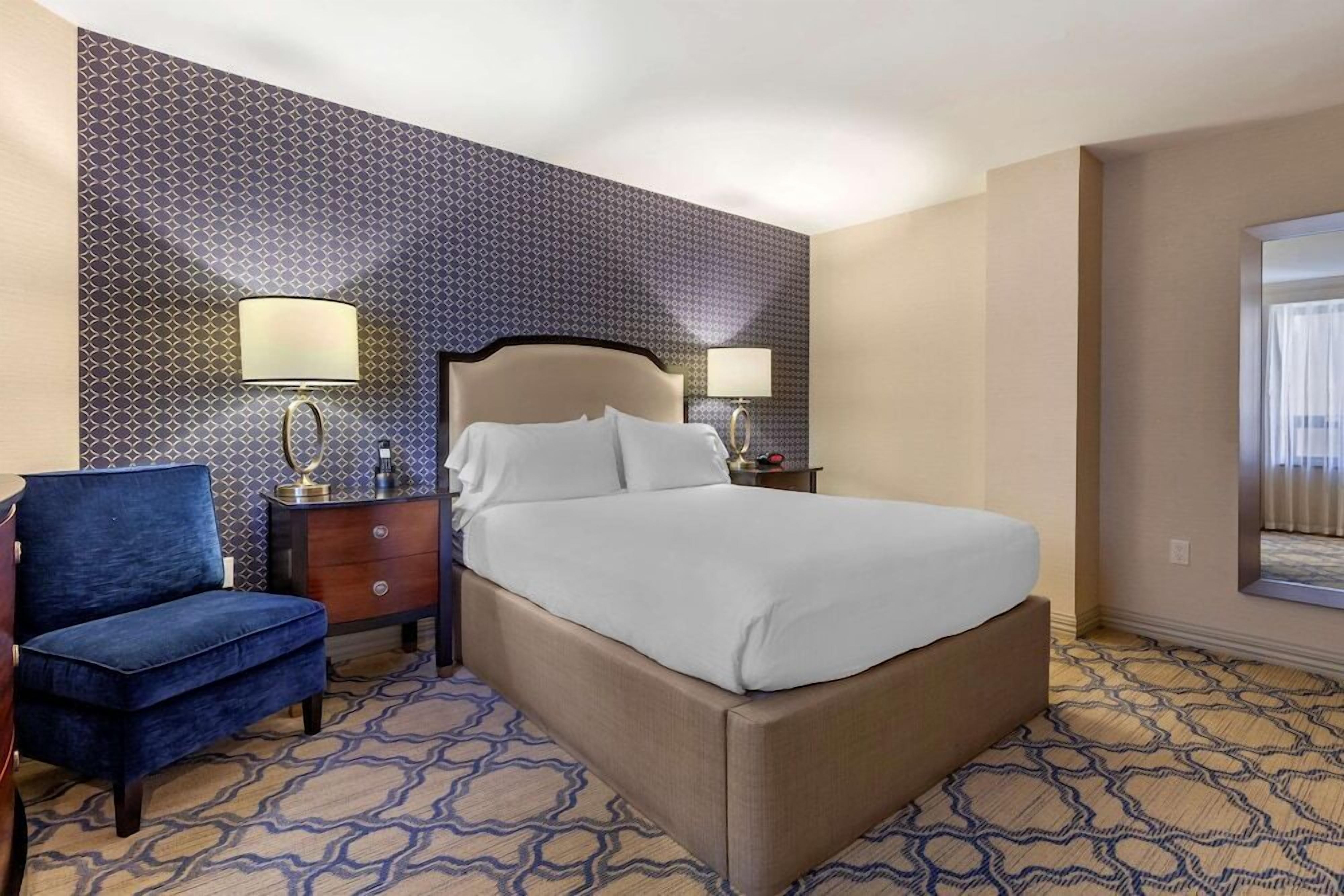 1 bedroom, premium bedding, in-room safe, desk