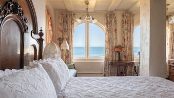 The Victoriana (2 Guests MAX - All Ages Included) | Premium bedding, pillowtop beds, in-room safe, individually decorated