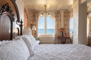 The Victoriana (2 Guests MAX - All Ages Included) | Premium bedding, pillowtop beds, in-room safe, individually decorated - Martine Inn (Pacific Grove)