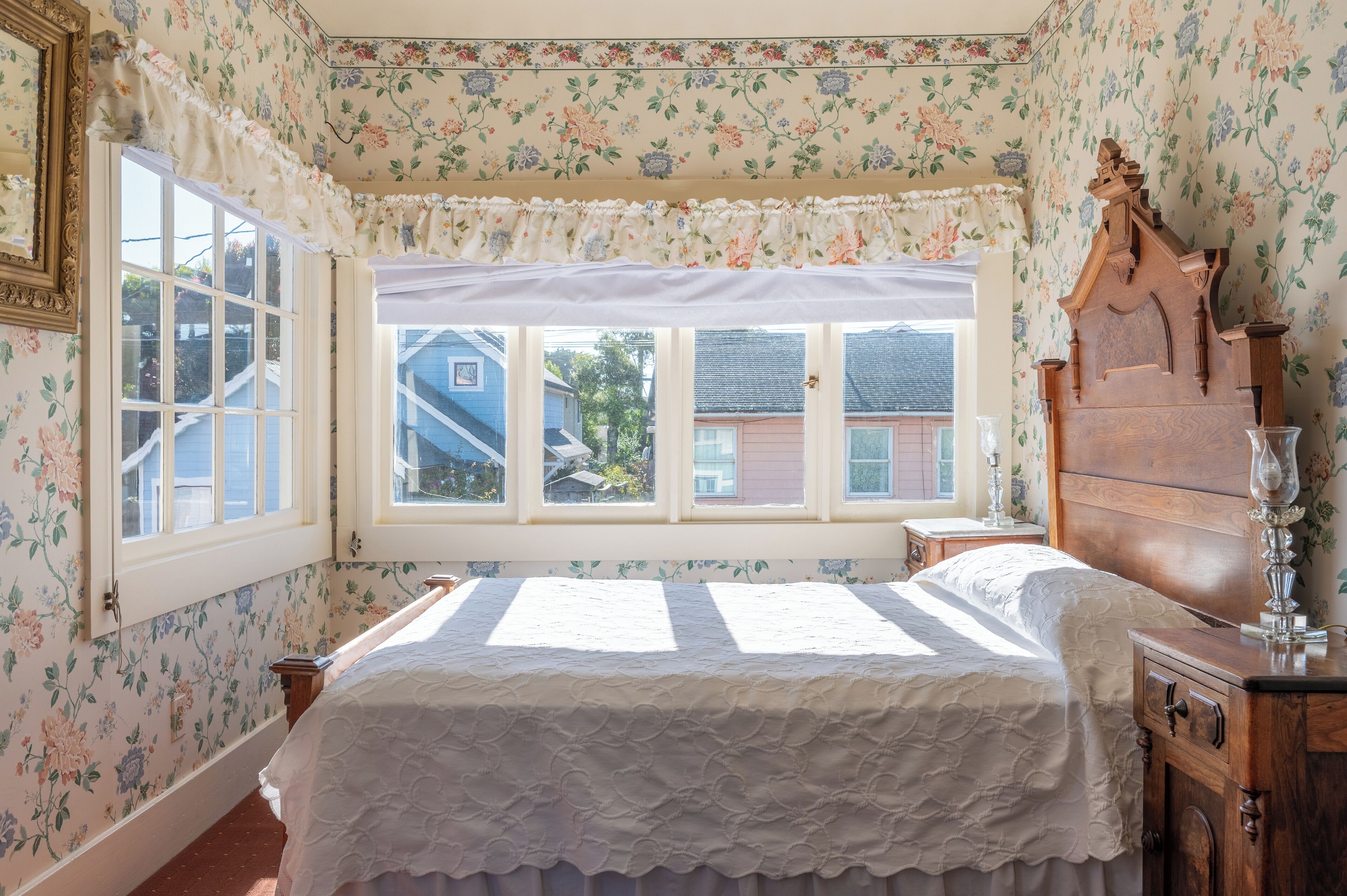 平房 (Cottage) | 高級寢具、特厚豪華床墊、房內夾萬、獨特設計