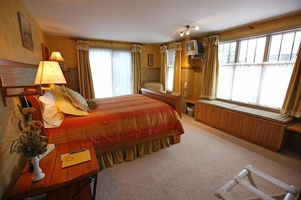 Buffaloberry B&B by null