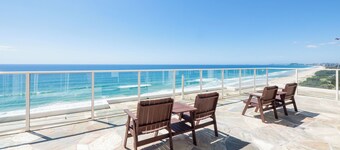 Viscount on the Beach