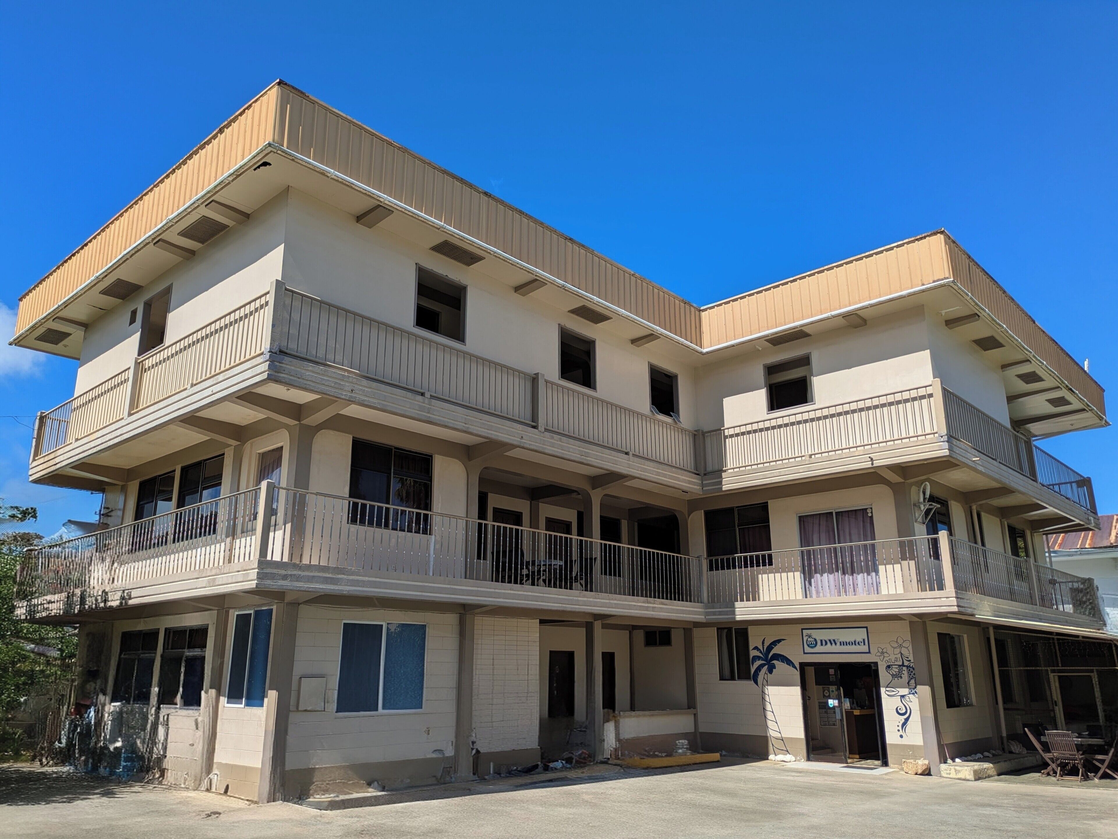 المنشأة من الخارج