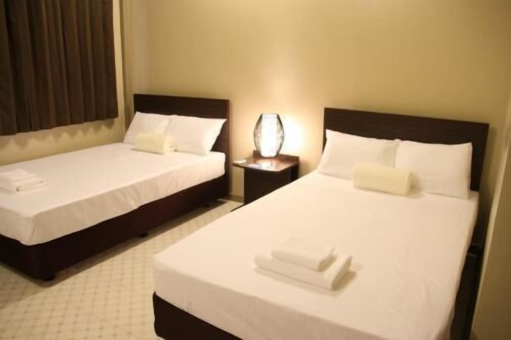 In-room safe, desk, free WiFi