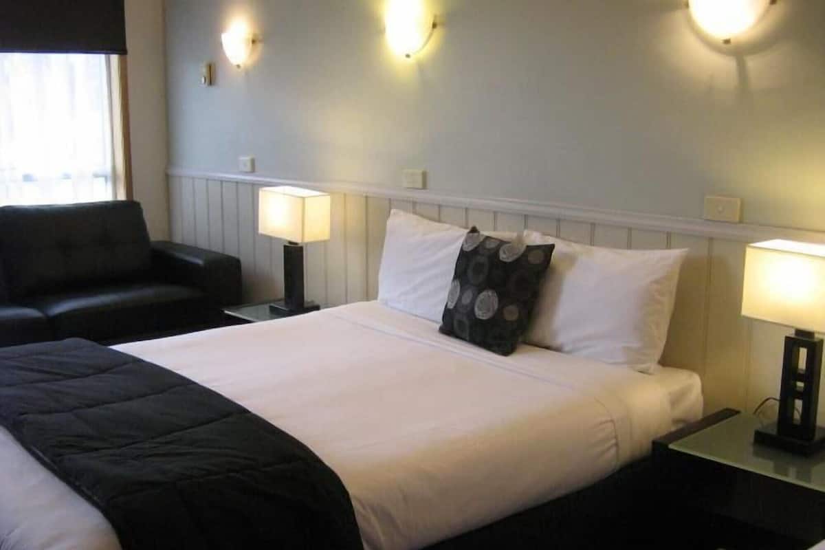 Ropa de cama de alta calidad y tabla de planchar con plancha