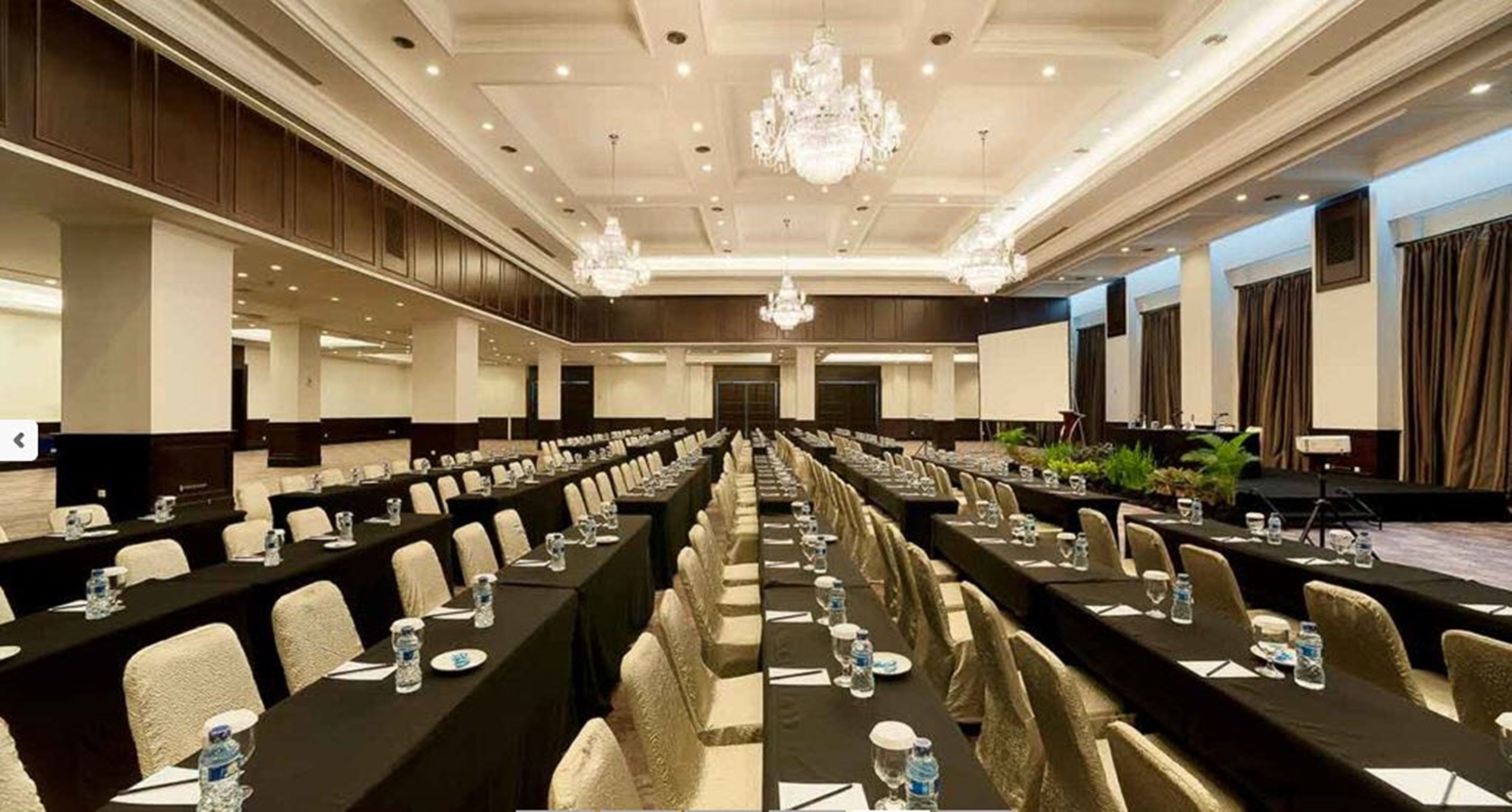 Foto - Royal Kuningan