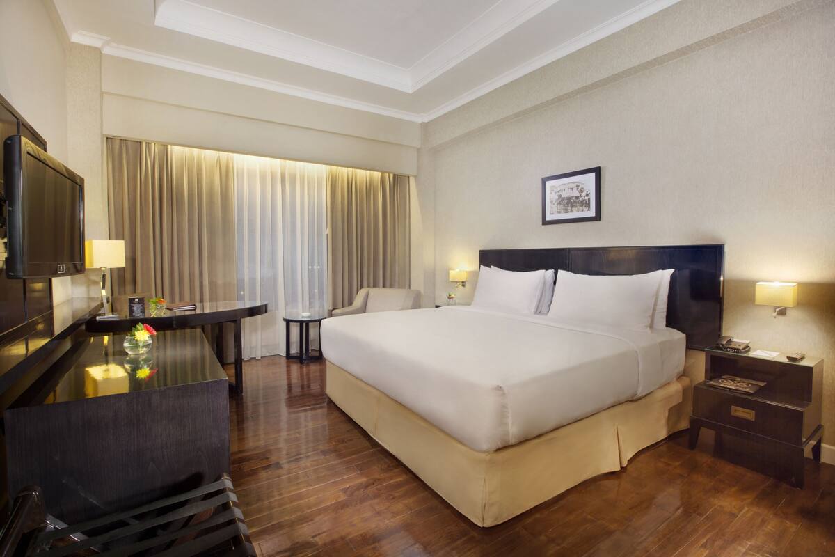 In-room safe, desk, blackout curtains, free WiFi