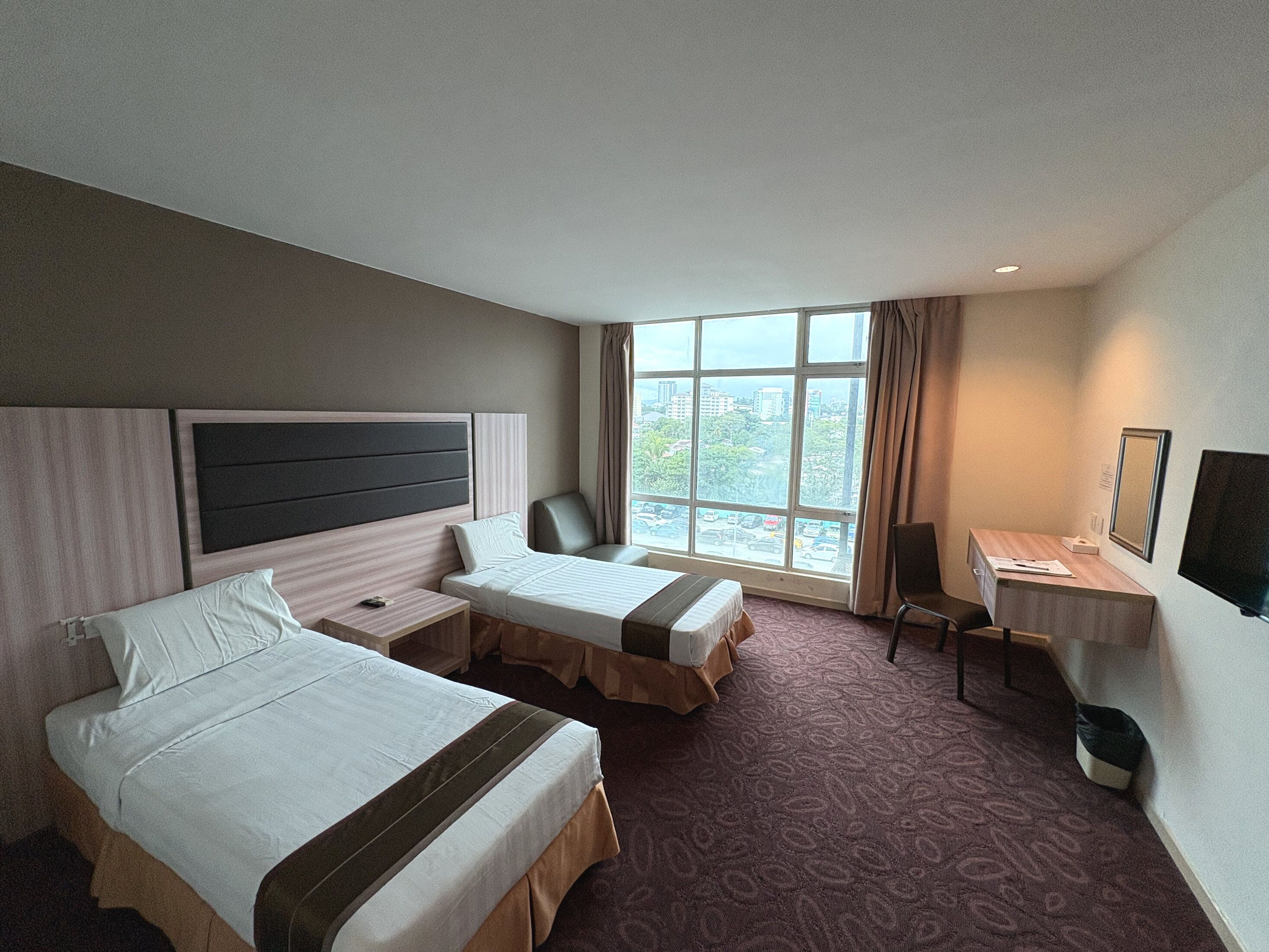 Kahden hengen standard-huone (kaksi sänkyä) | Minibaari, tallelokero huoneessa, työpöytä