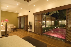 Villa, 1 Bedroom | 1 bedroom, premium bedding, minibar, in-room safe