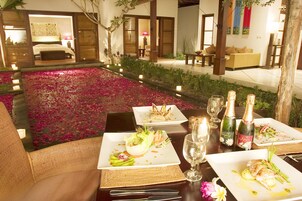 Fridge, microwave, stovetop, electric kettle