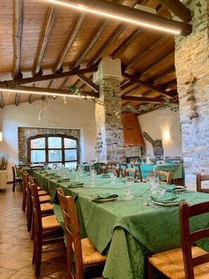 Breakfast, lunch, dinner served; Regional cuisine  - Agriturismo Sant'Agata (Piana degli Albanesi)
