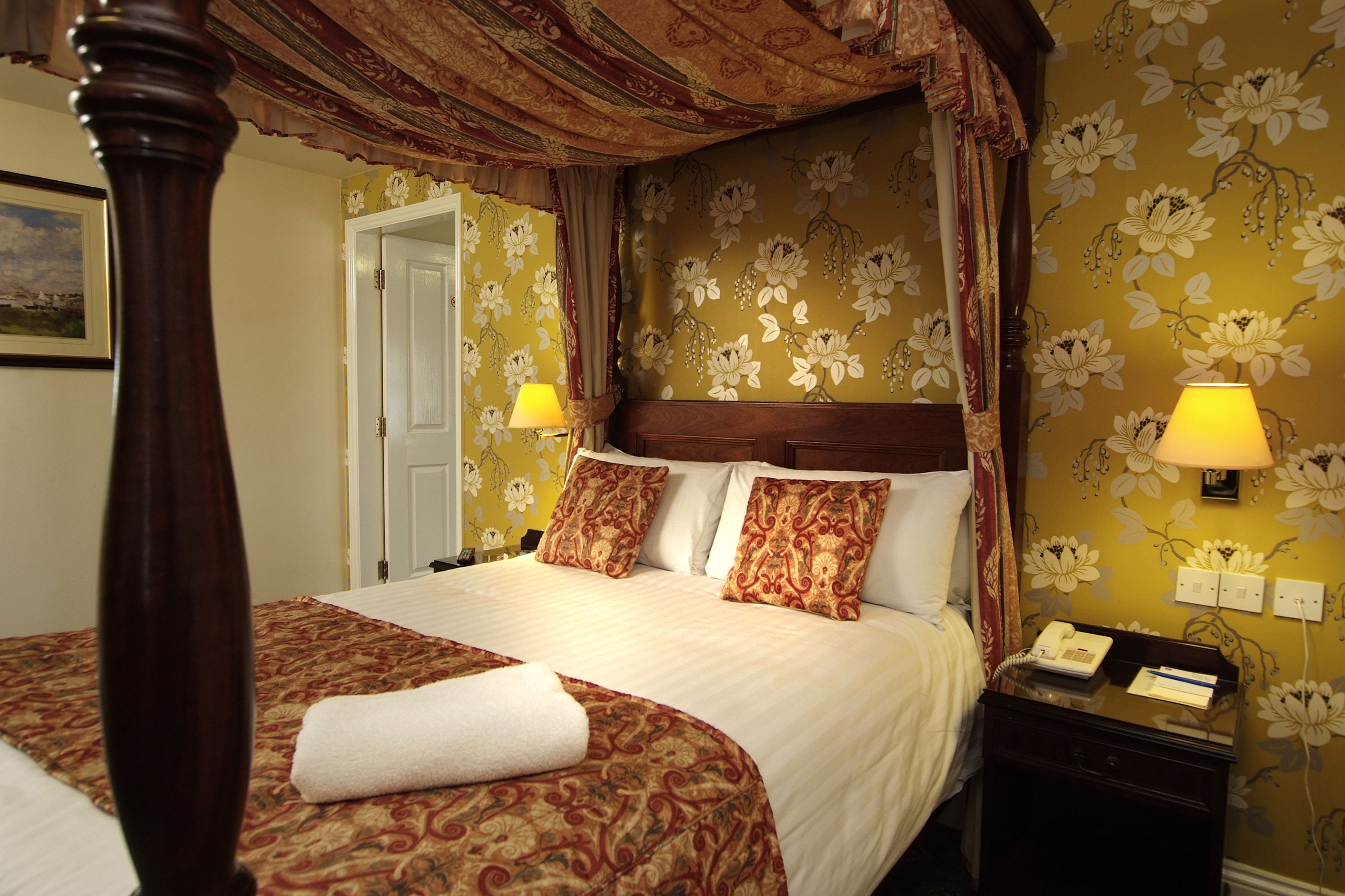 standard room, 1 double bed, non smoking (canopy bed) | desk, blackout curtains, iron/ironing board, free wifi