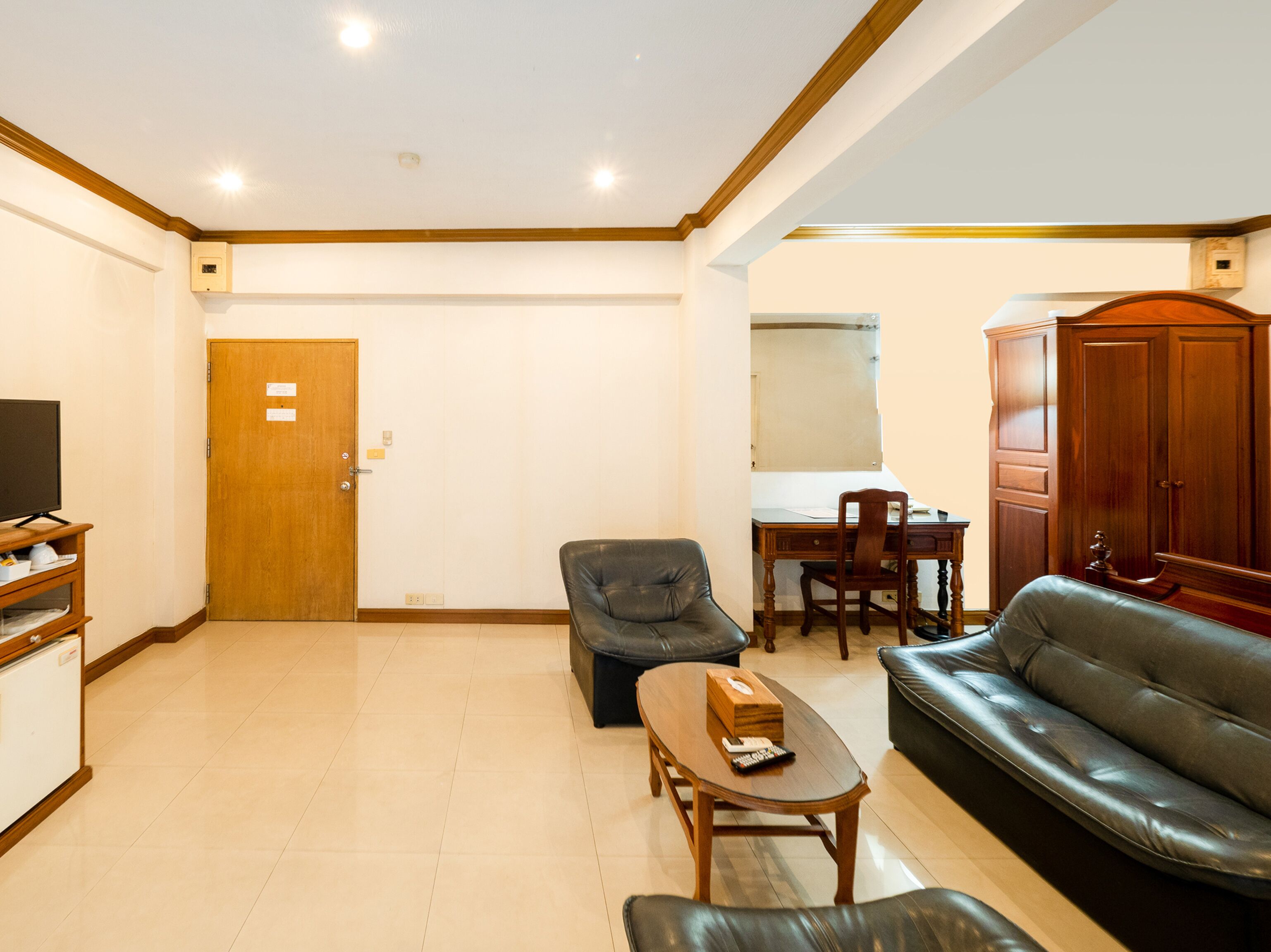 Deluxe Triple Room | Minibar, desk, soundproofing, free WiFi