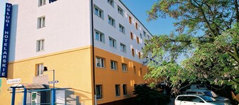 Trio Hostel