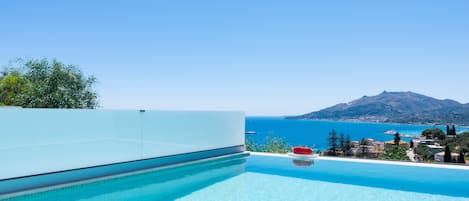 Suite, eigener Pool, Meerblick | Eigener Pool