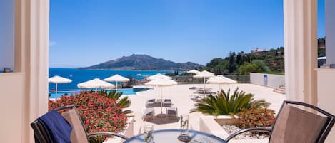 Poolfront Double Room with Sea View | Balcony view