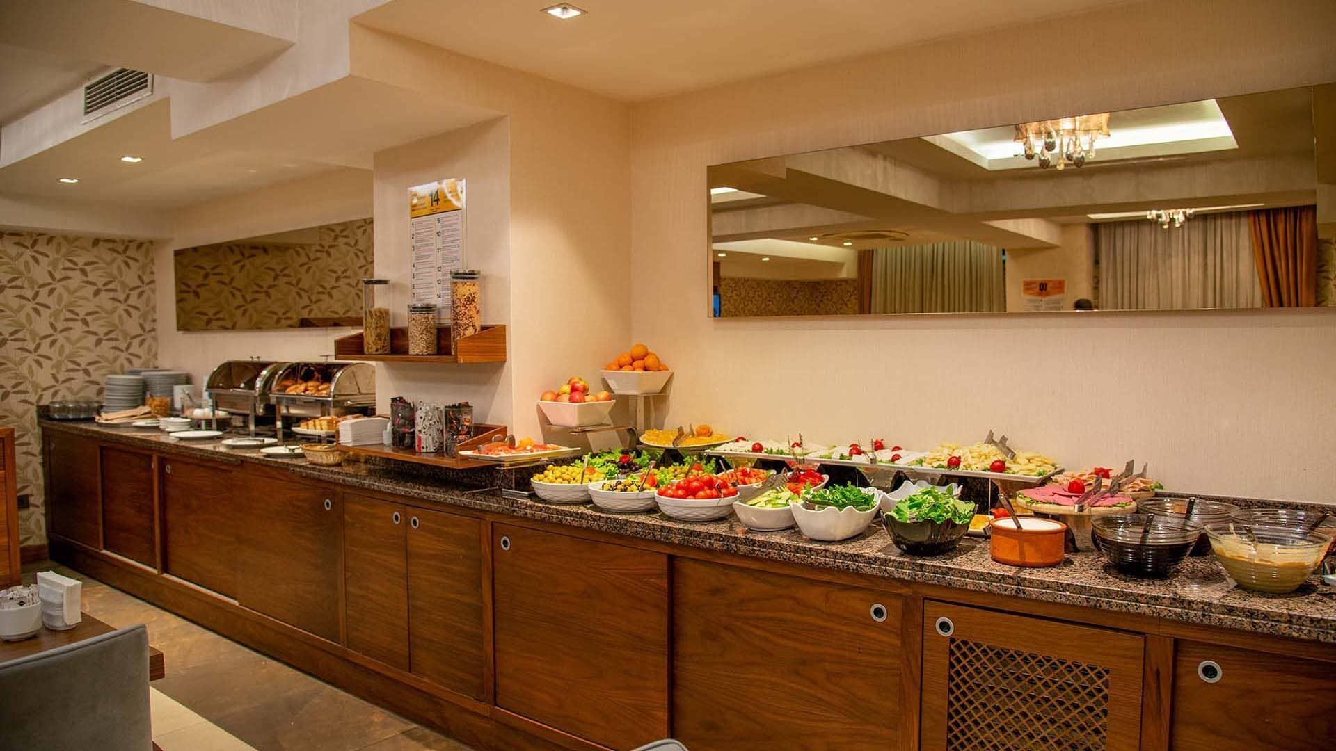 Se sirven desayunos, almuerzos y cenas