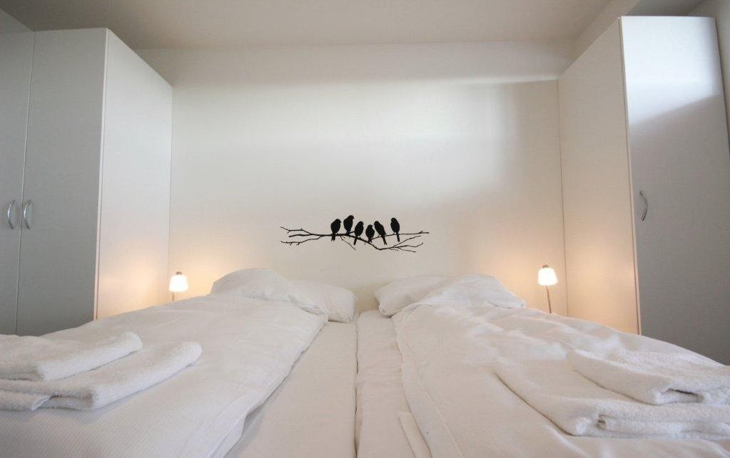 Desk, soundproofing, iron/ironing board, free WiFi