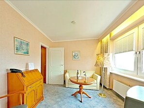 Double Room | Living area