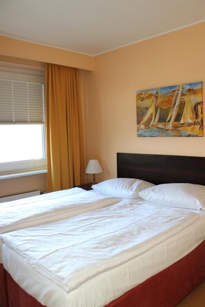 Hypo-allergenic bedding, desk, bed sheets