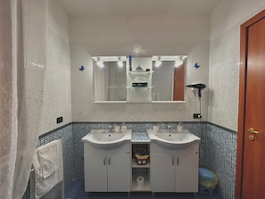 Quadruple Room, Balcony | In-room safe, soundproofing, free cribs/infant beds, rollaway beds