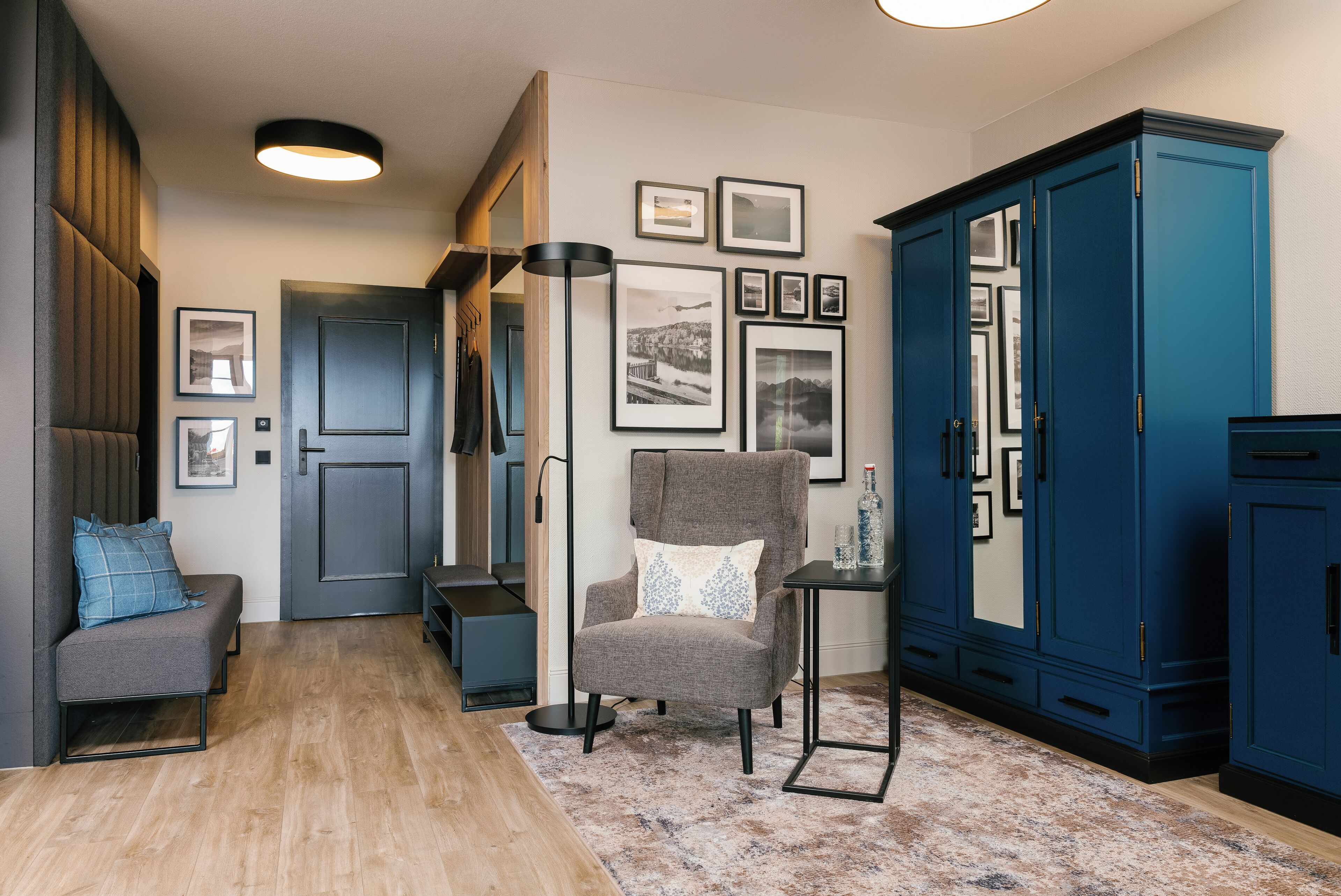 hotel-double room sea view | living area | tv