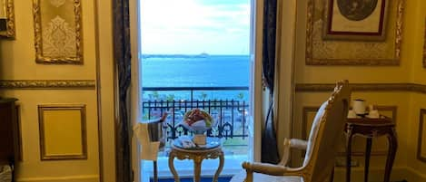 Golden Royal Suite Direct Sea View | Kameruitzicht