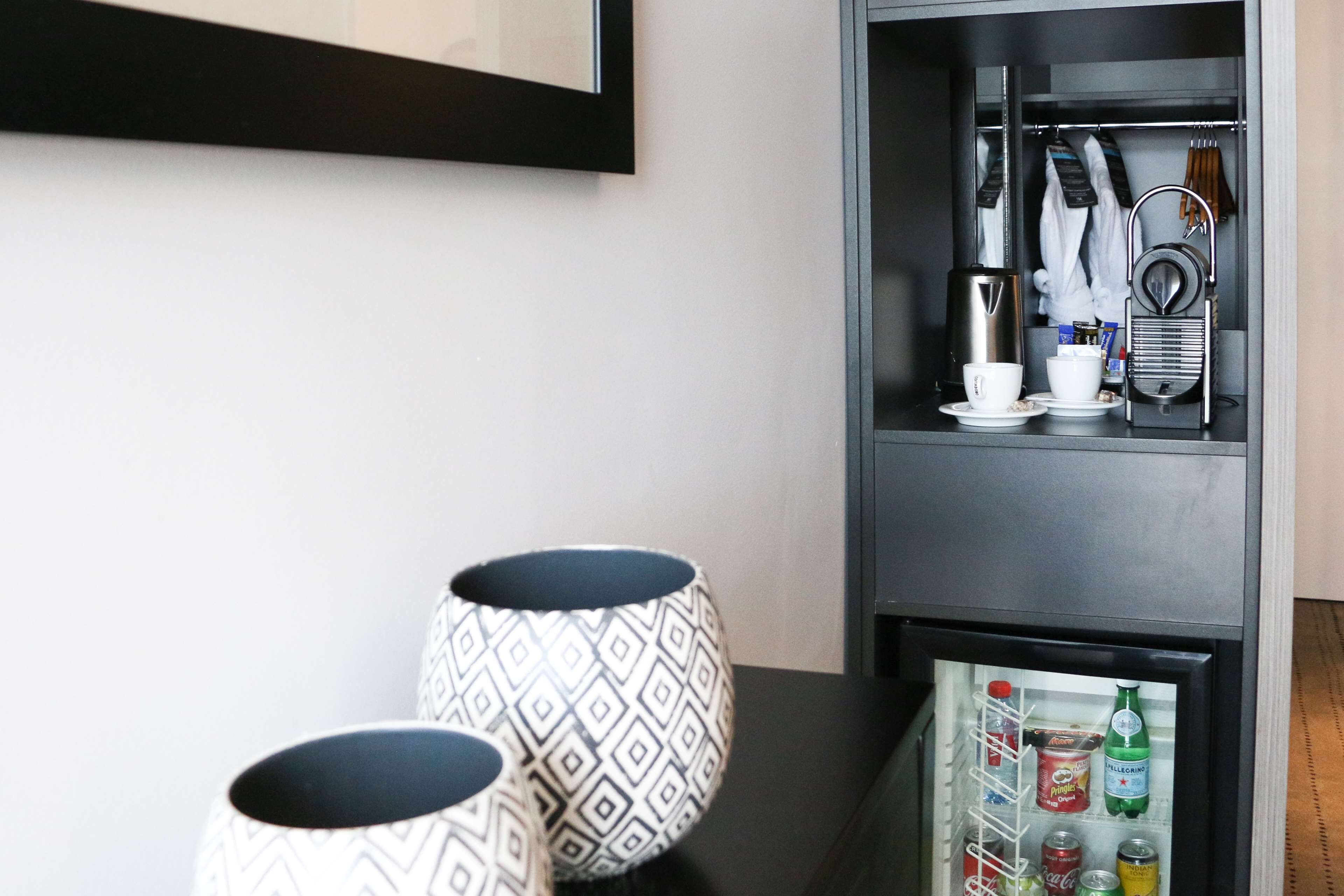 suite, 1 king bed, non smoking (with sofabed) | room amenity