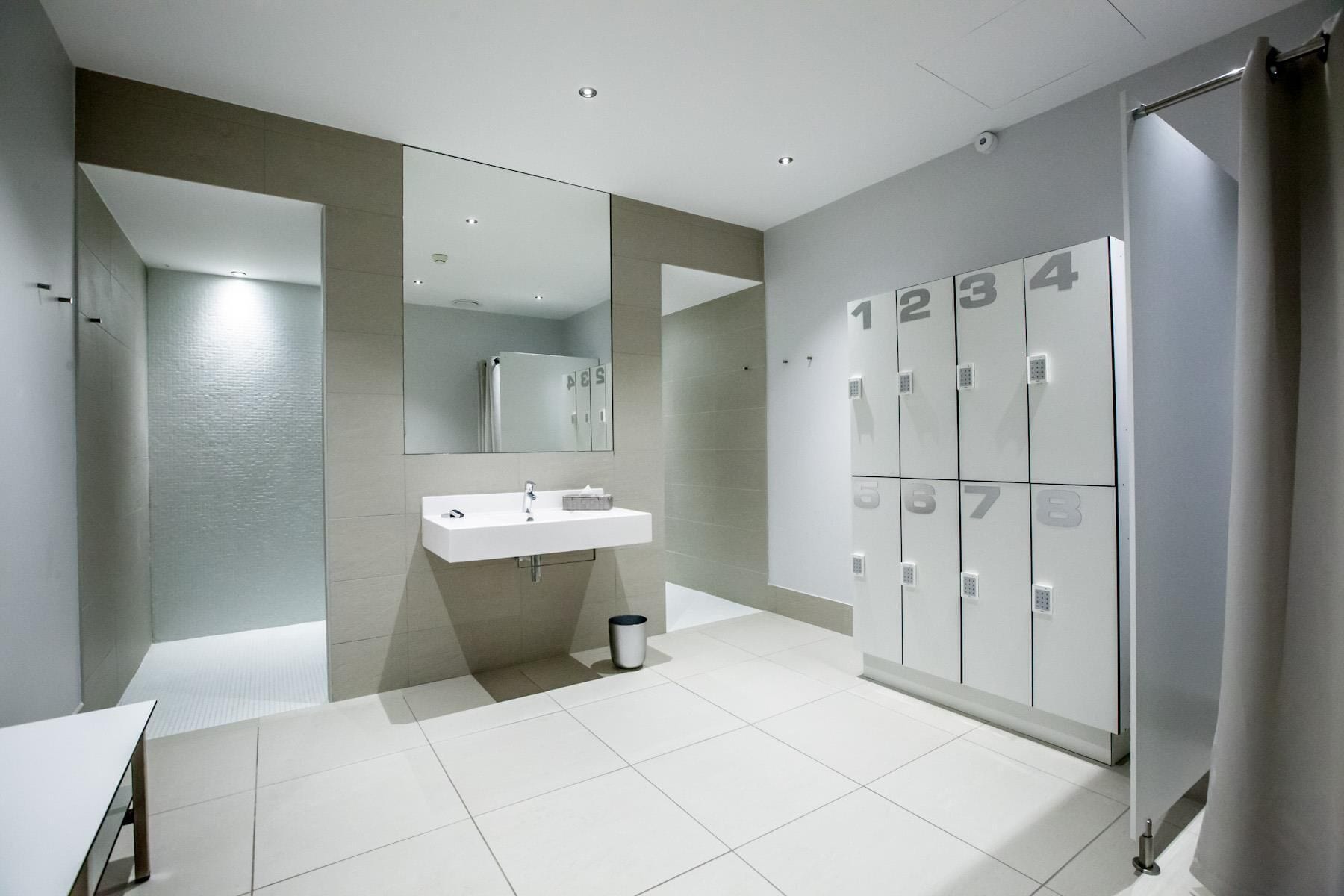 couples treatment room(s), sauna, hot tub, steam room