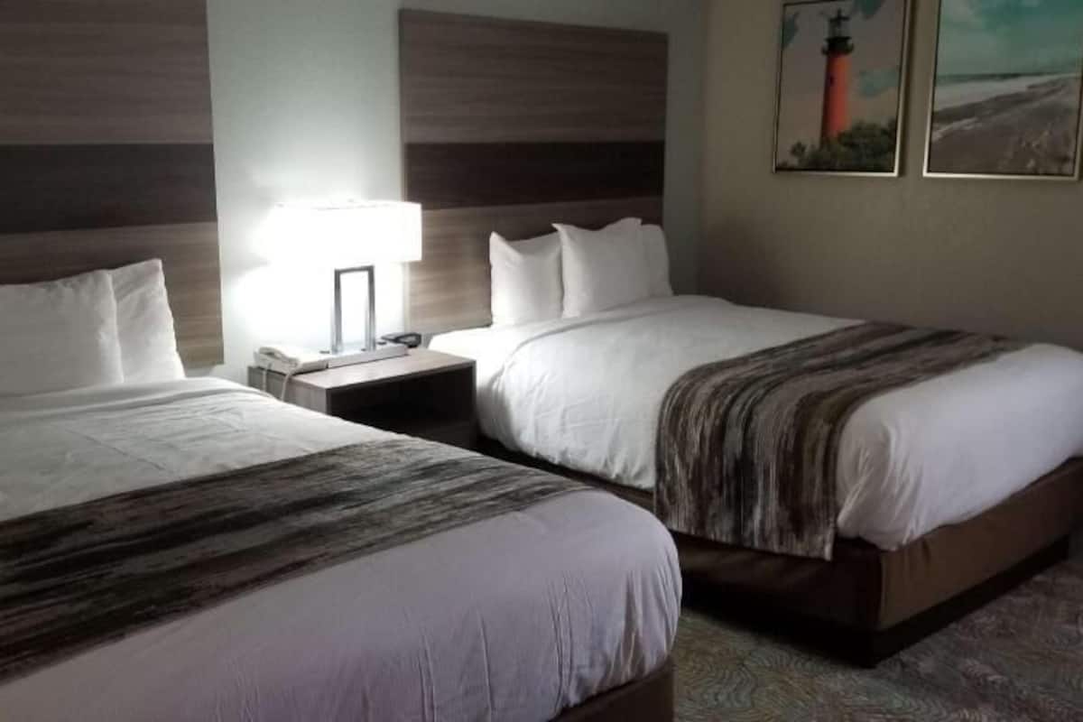 Pillowtop beds, desk, laptop workspace, blackout drapes