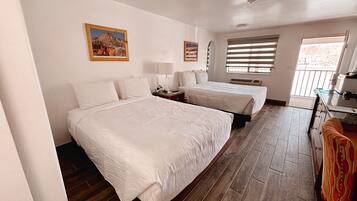 Klassieke kamer, 2 queensize bedden | Individueel gedecoreerd, individueel gemeubileerd