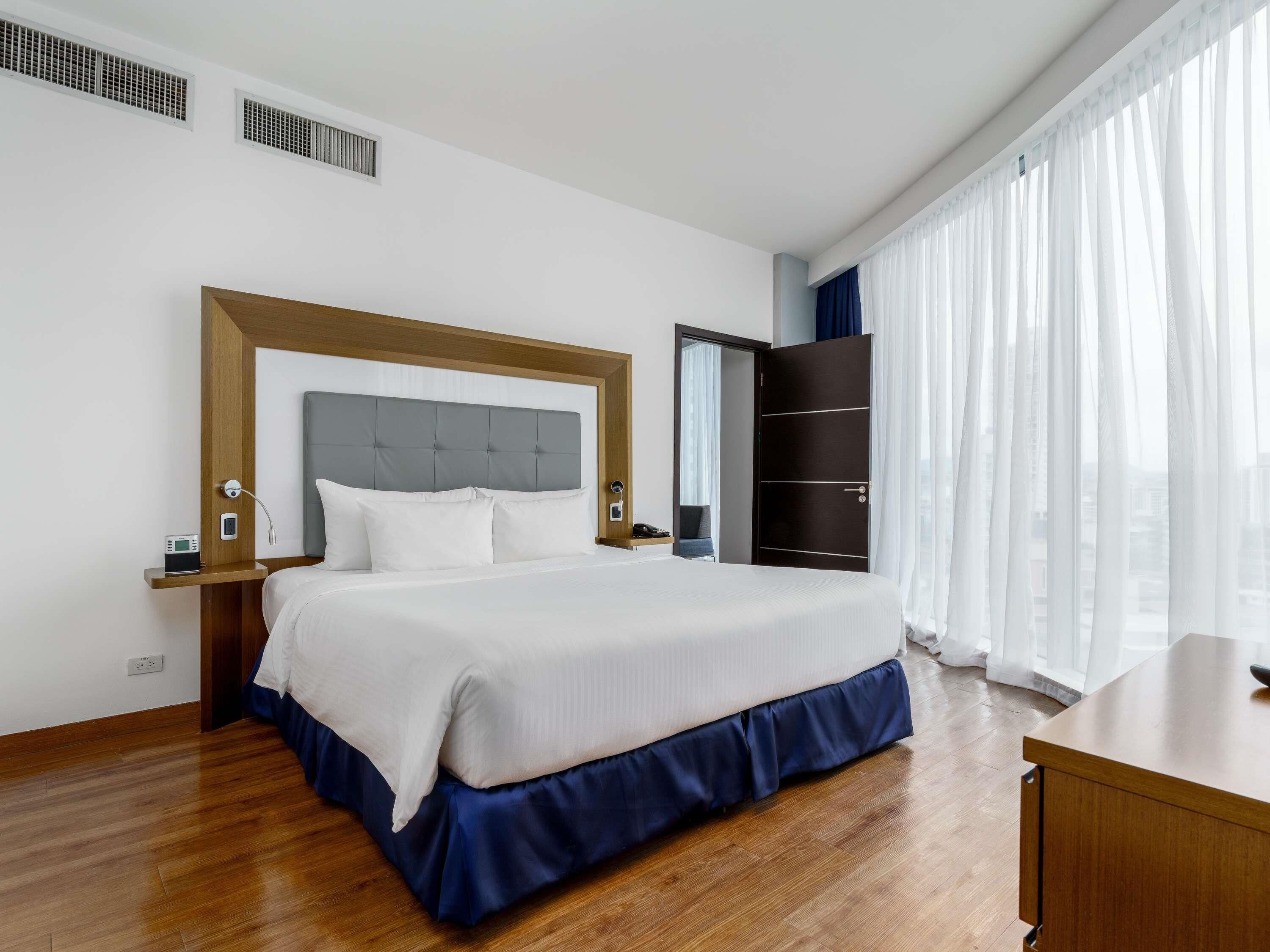 Superior Suite, 1 King Bed | 1 bedroom, premium bedding, pillowtop beds, in-room safe