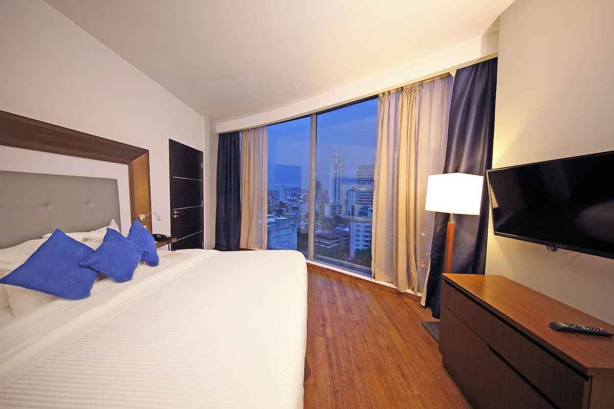 1 chambre, literie de qualité supérieure, surmatelas