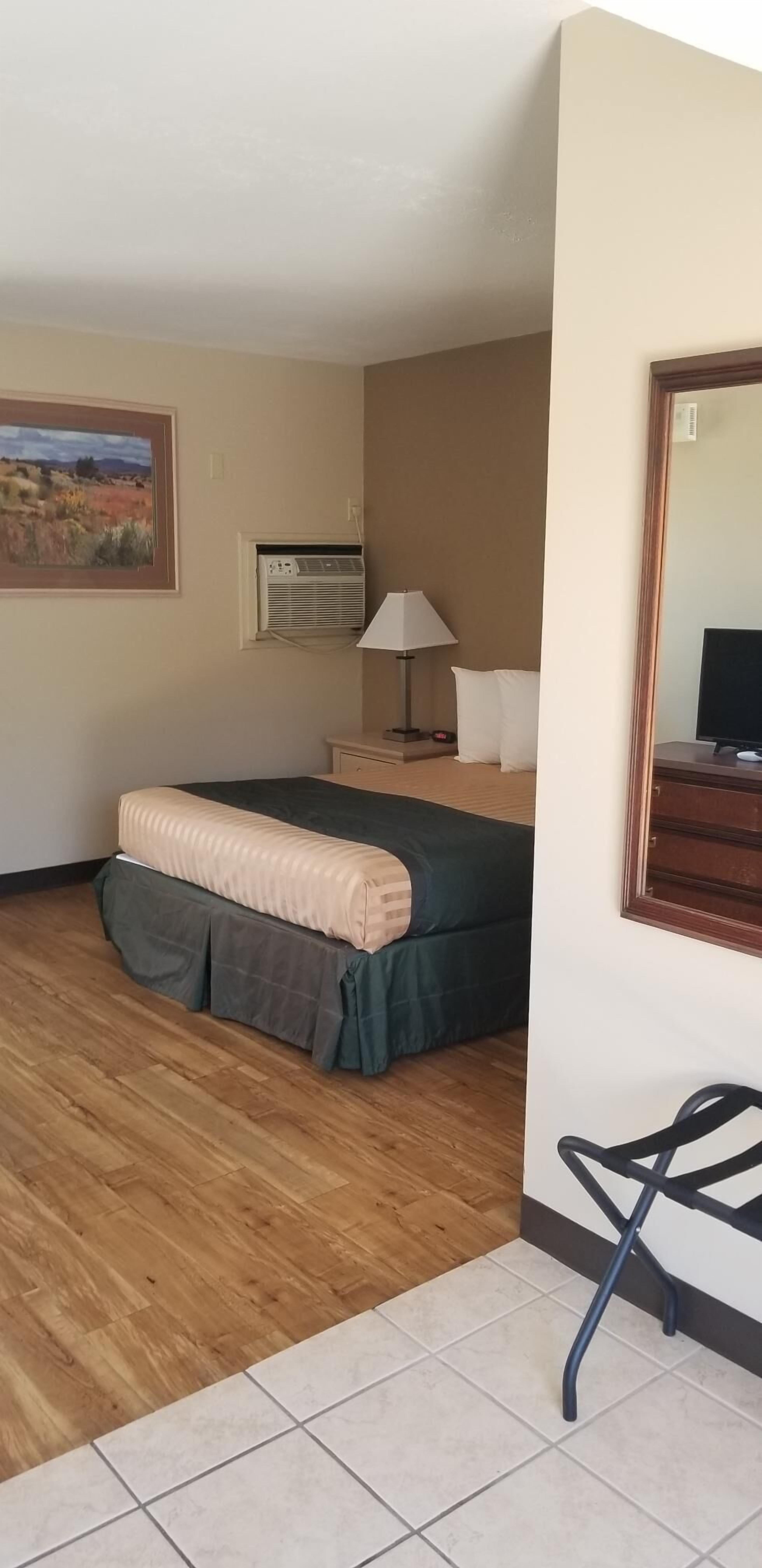 Photo - Lake Powell Canyon Inn