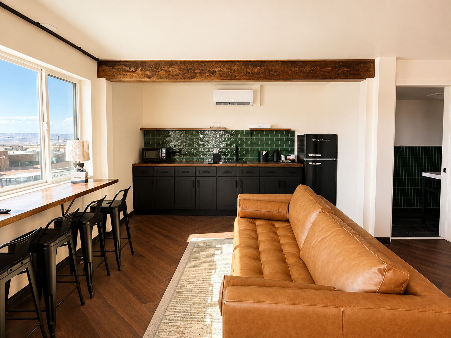 Suite, Mountain View | Private kitchenette