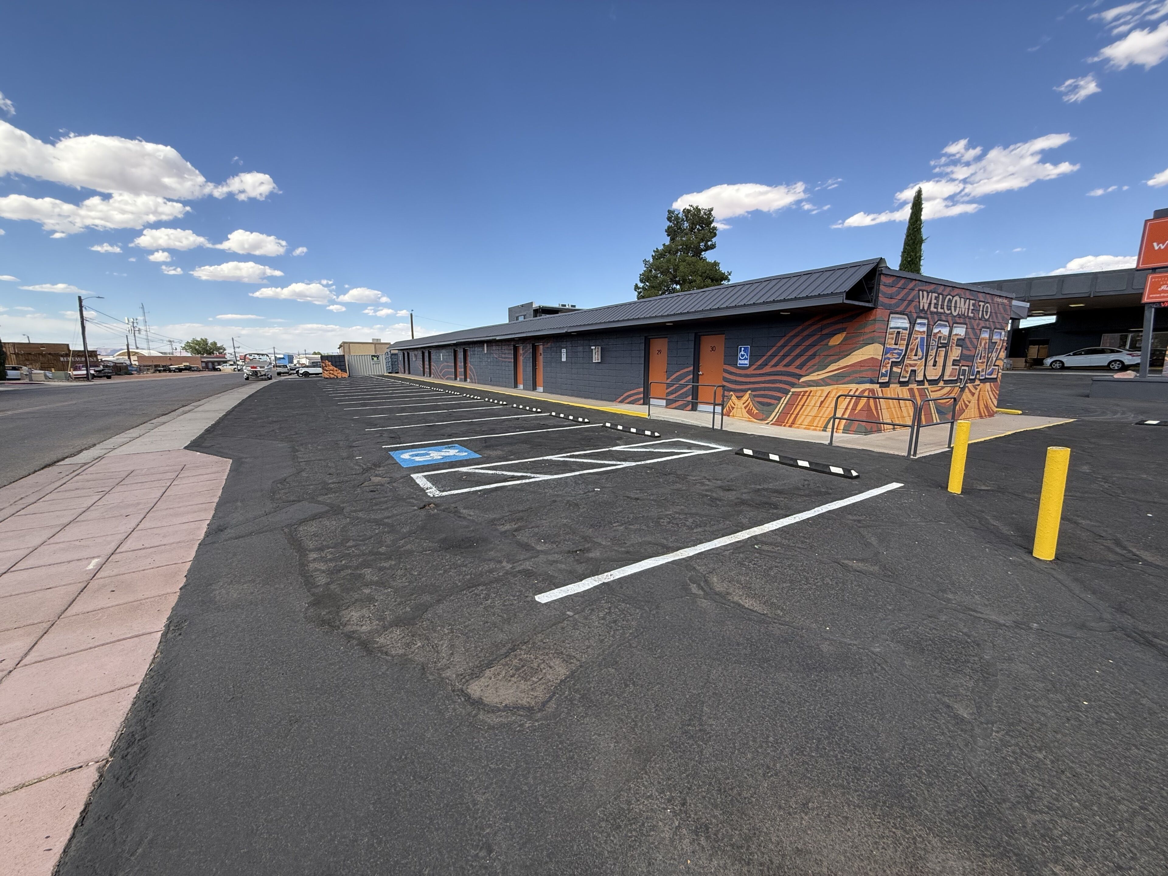 Photo - Lake Powell Canyon Inn