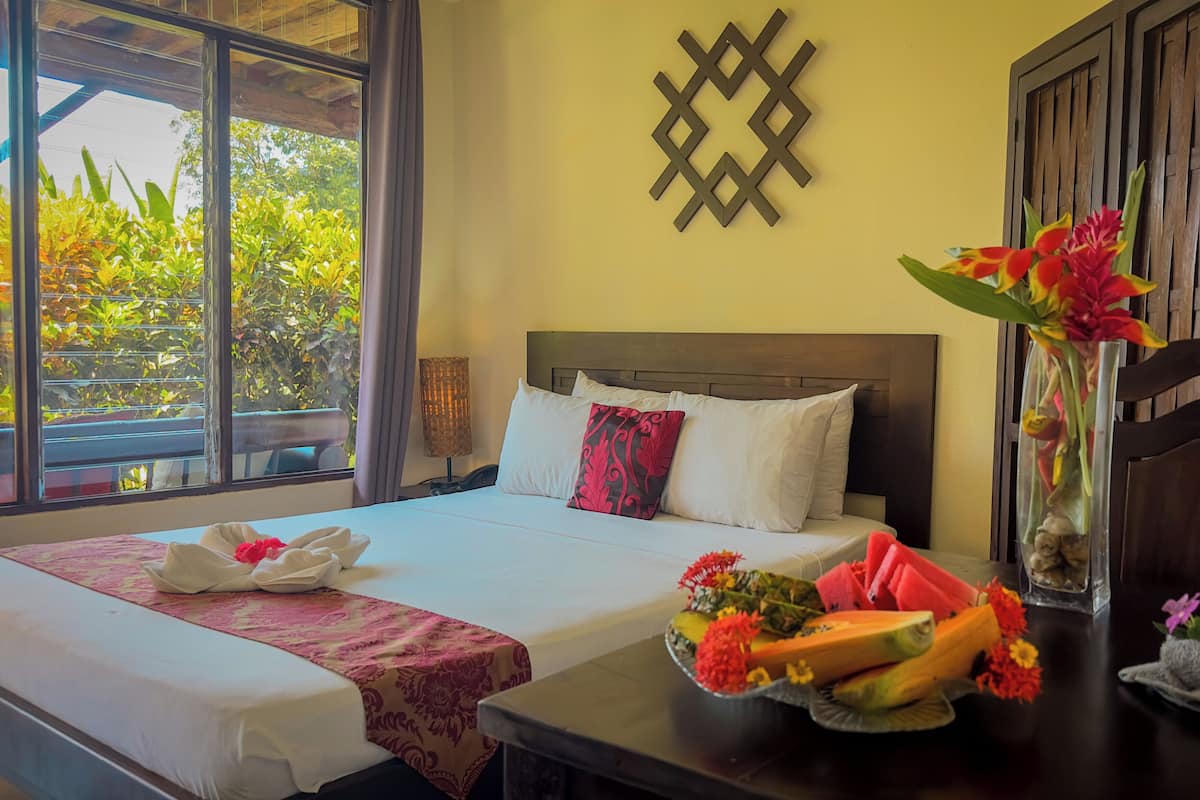 Standard Garden View | Frette Italian sheets, premium bedding, in-room safe, iron/ironing board