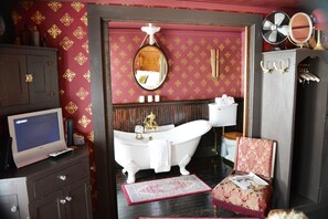 Habitación estándar doble, baño privado (Georgia Lee Boudoir) | 1 dormitorio