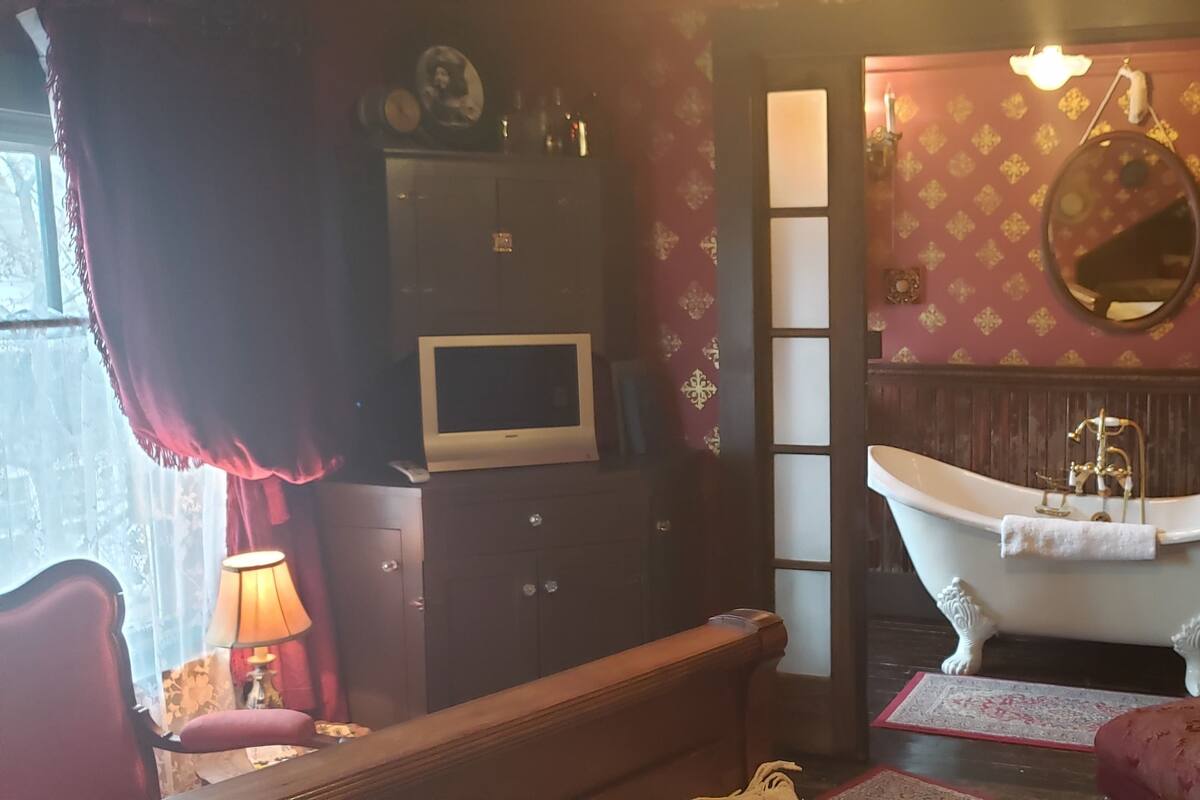 Habitación estándar doble, baño privado (Georgia Lee Boudoir) | 1 dormitorio