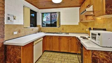 Full-size fridge, microwave, coffee/tea maker