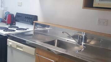 Apartment, 1 Bedroom, Sea View (1-5 People) | Private kitchenette | Fridge, microwave, oven, coffee/tea maker