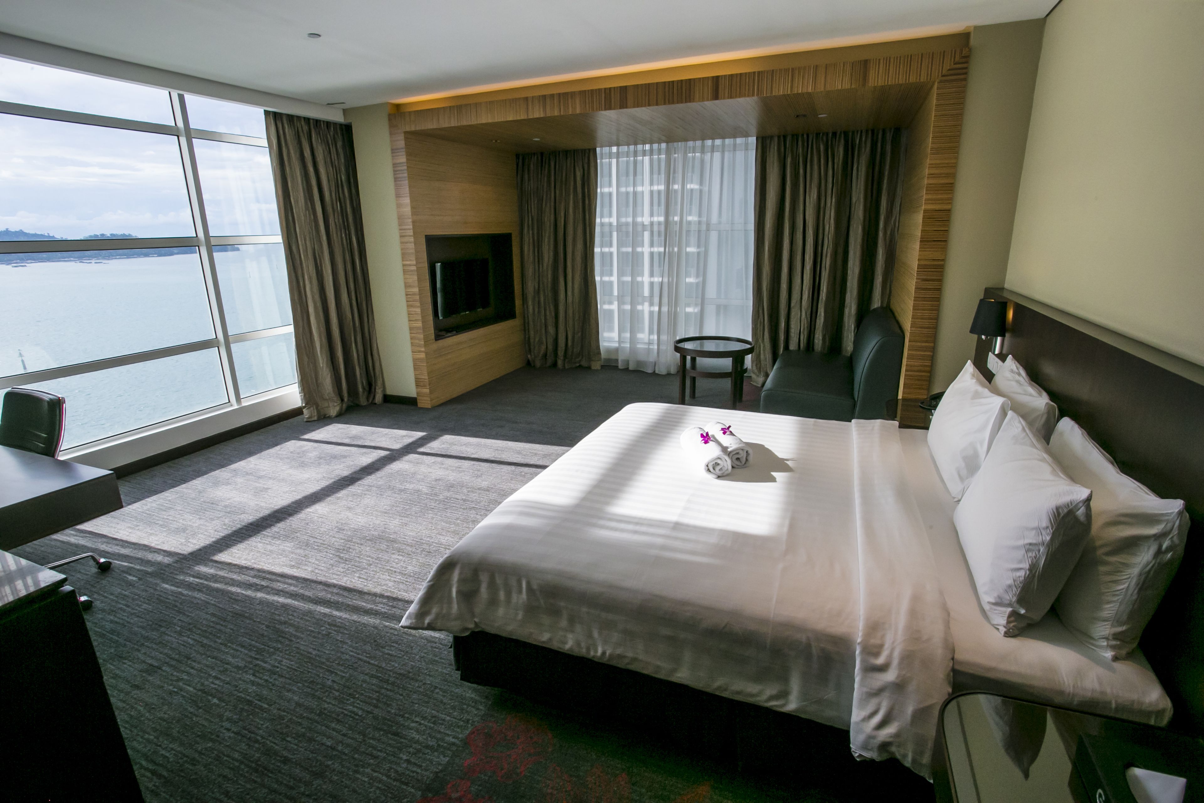 Rom – deluxe, sjøutsikt | Utsikt mot strand/hav