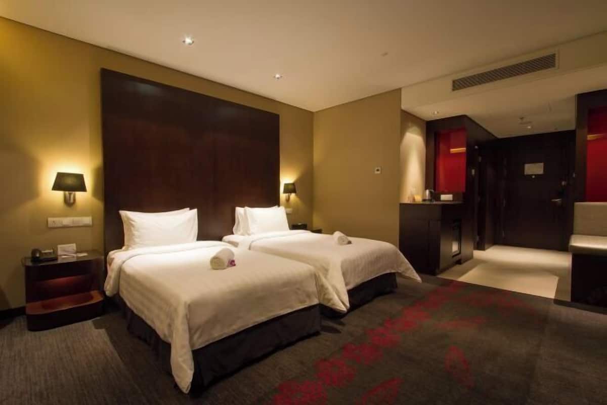 In-room safe, desk, laptop workspace, blackout curtains