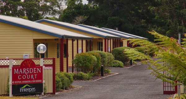 Marsden Court Apartments - Strahan