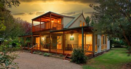 Beechworth Cedar Cottages