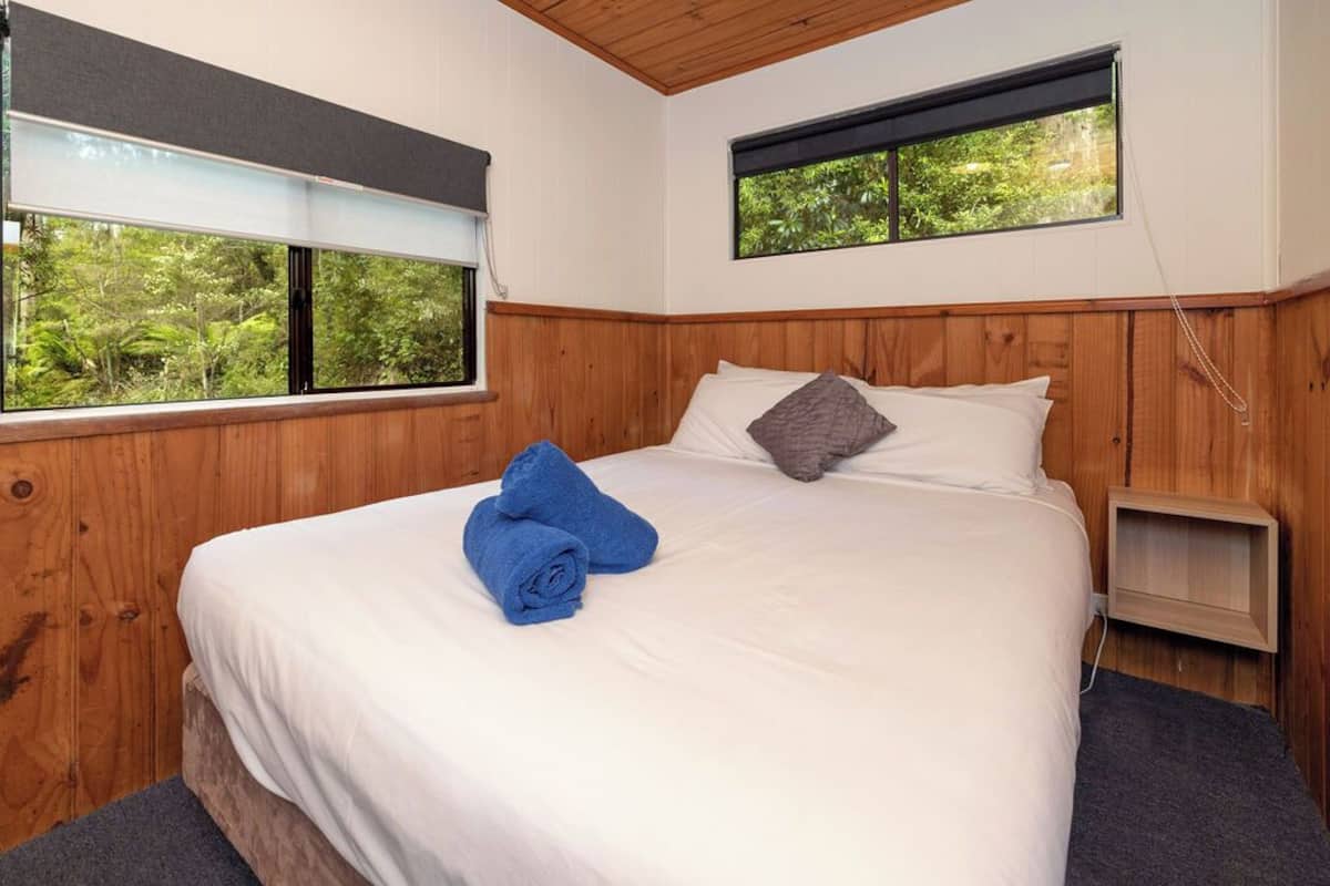 Premium bedding, free WiFi, bed sheets